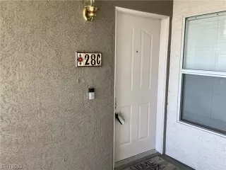 Photo #2: 2481058 Listing 