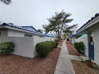 Photo #3: 2481068 Listing