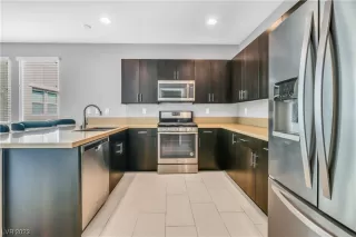 Photo #1: 2481080 Listing