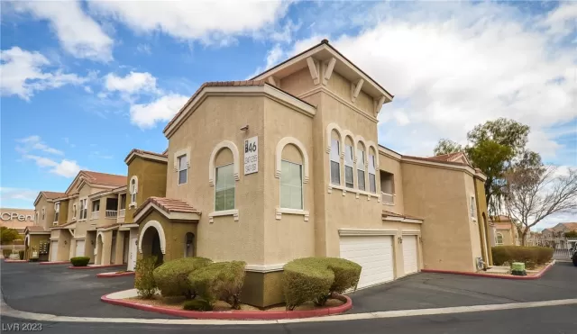 MLS: 2481092 Condo For Sale