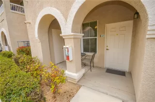 Photo #3: 2481092 Listing