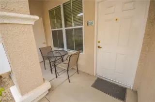 Photo #4: 2481092 Listing