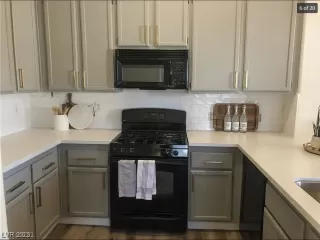 Photo #5: 2481114 Listing 