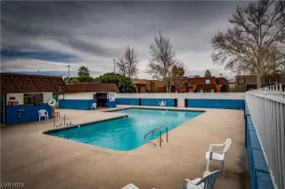 Photo #4: 2481145 Listing 