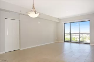 Photo #1: 2481164 Listing 