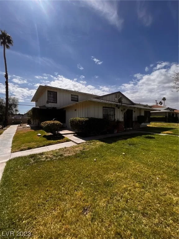 MLS: 2481175 Condo For Sale