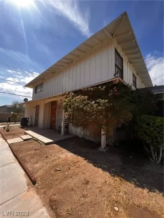 Photo #2: 2481175 Listing 