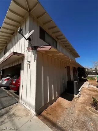 Photo #5: 2481175 Listing 