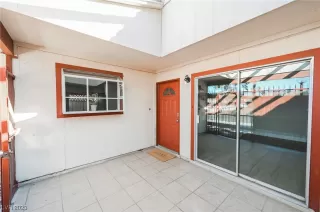 Photo #4: 2481181 Listing 