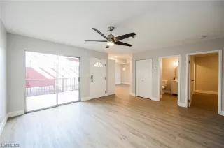 Photo #6: 2481181 Listing 