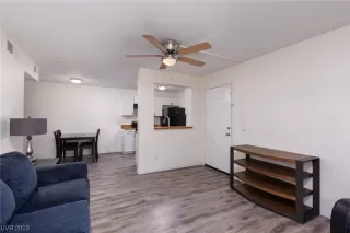 Photo #1: 2481184 Listing