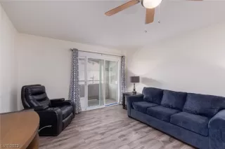 Photo #3: 2481184 Listing