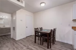 Photo #5: 2481184 Listing