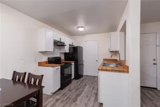 Photo #6: 2481184 Listing