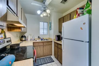 Photo #4: 2481290 Listing