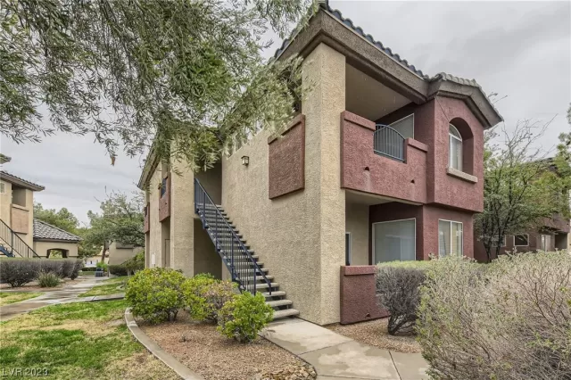 MLS: 2481297 Condo For Sale