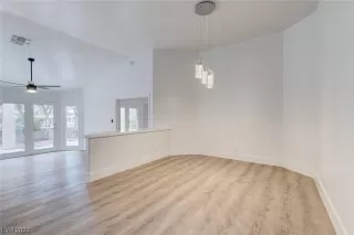 Photo #4: 2481313 Listing 