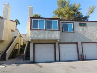 Photo #1: 2481360 Listing 