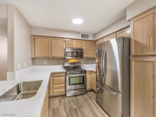 Photo #6: 2481368 Listing 