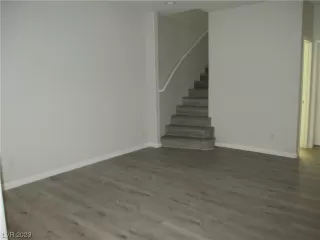 Photo #3: 2481385 Listing 