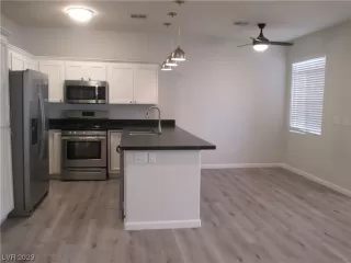 Photo #4: 2481385 Listing 