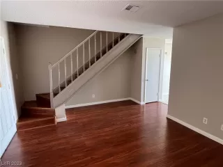 Photo #5: 2481408 Listing 