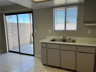 Photo #6: 2481408 Listing 