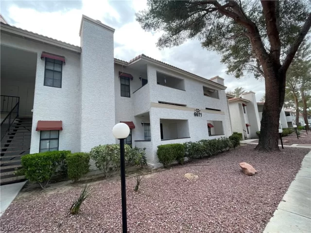 MLS: 2481470 Condo For Sale