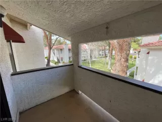 Photo #4: 2481470 Listing 