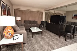 Photo #2: 2481478 Listing 