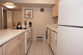 Photo #4: 2481478 Listing 