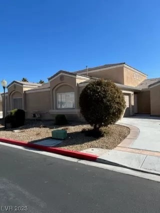 Photo #2: 2481479 Listing 