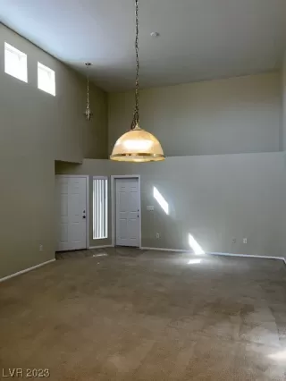 Photo #5: 2481479 Listing 