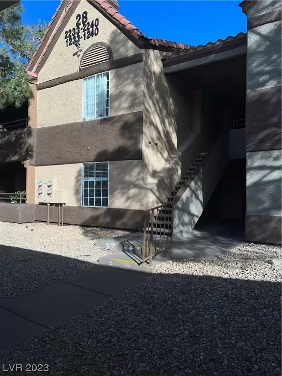 MLS: 2481481 Condo For Sale