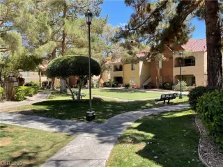 Photo #4: 2481481 Listing 