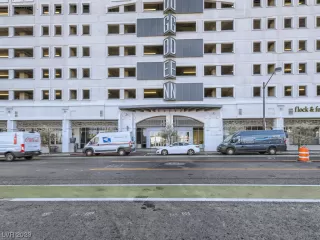 Photo #3: 2481487 Listing