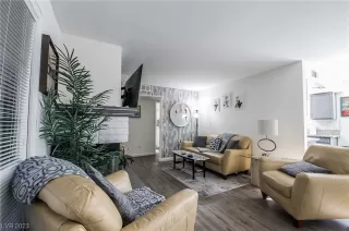 Photo #6: 2481510 Listing 