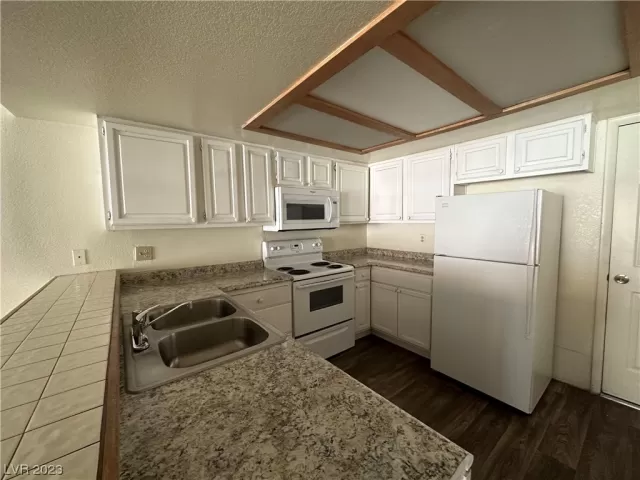 MLS: 2481513 Condo For Sale