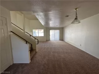 Photo #1: 2481513 Listing 