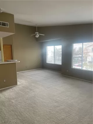 Photo #2: 2481533 Listing 