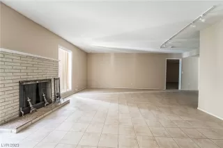 Photo #3: 2481547 Listing 