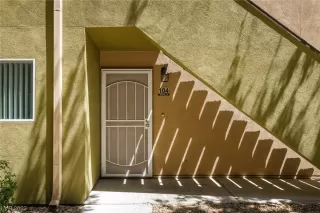 Photo #2: 2481570 Listing 