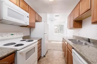 Photo #5: 2481570 Listing 