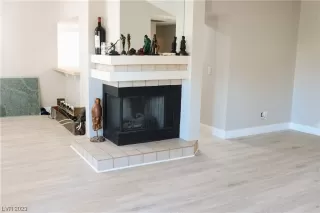 Photo #2: 2481590 Listing 