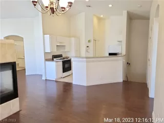 Photo #2: 2481624 Listing 