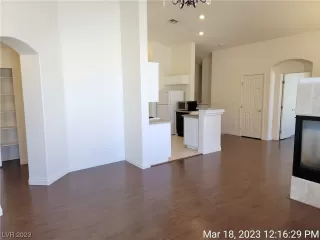 Photo #3: 2481624 Listing 