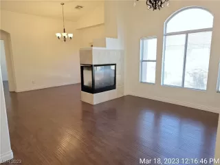 Photo #4: 2481624 Listing 