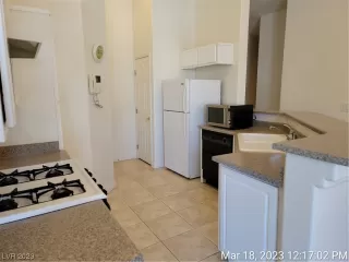 Photo #5: 2481624 Listing 