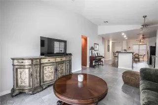 Photo #6: 2481635 Listing 