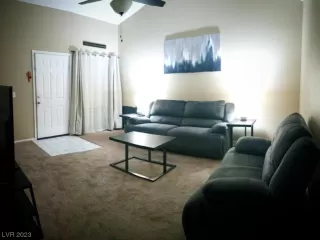 Photo #4: 2481677 Listing 